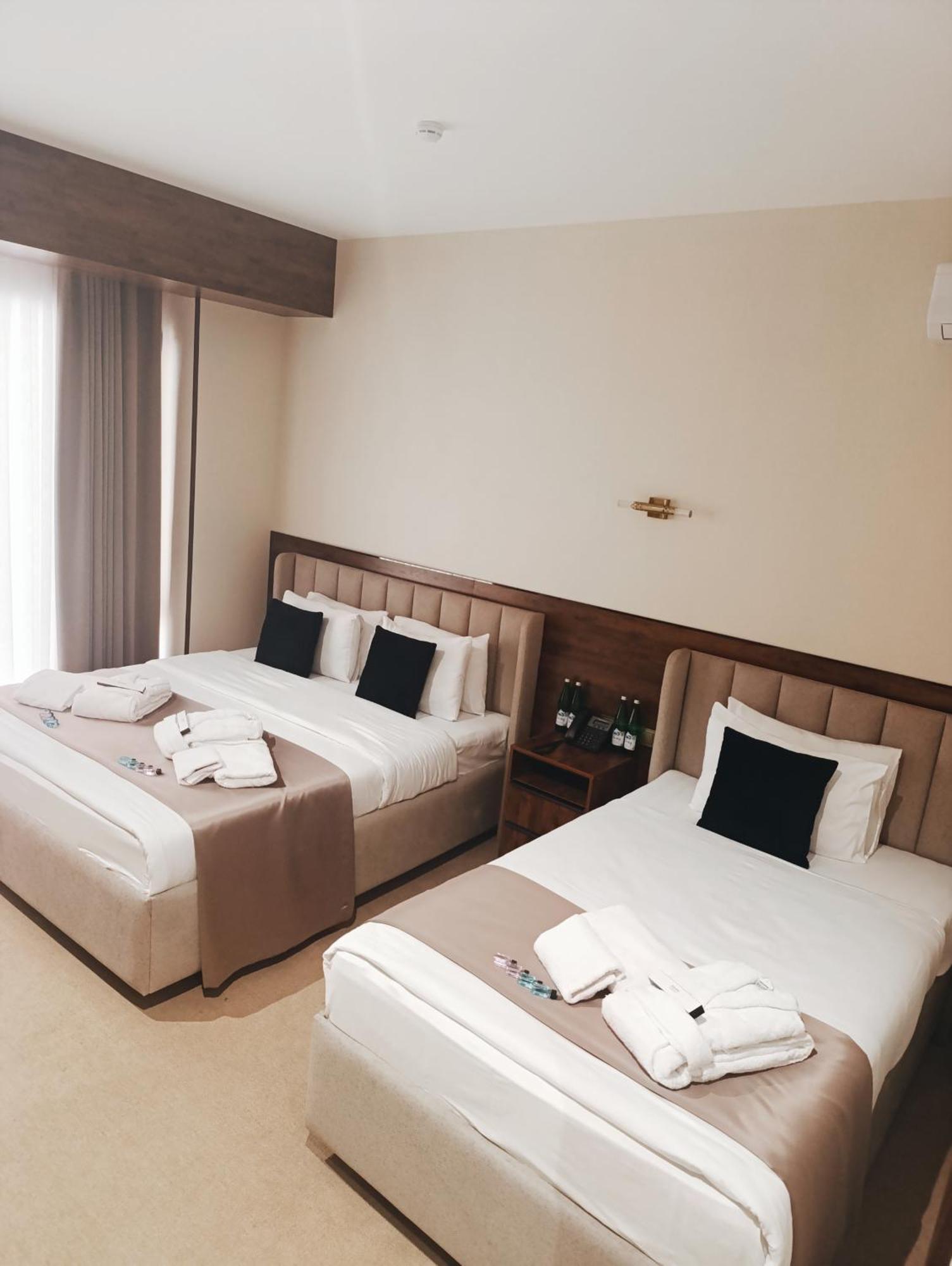 Grand Karavan Hotel Tashkent Quarto foto