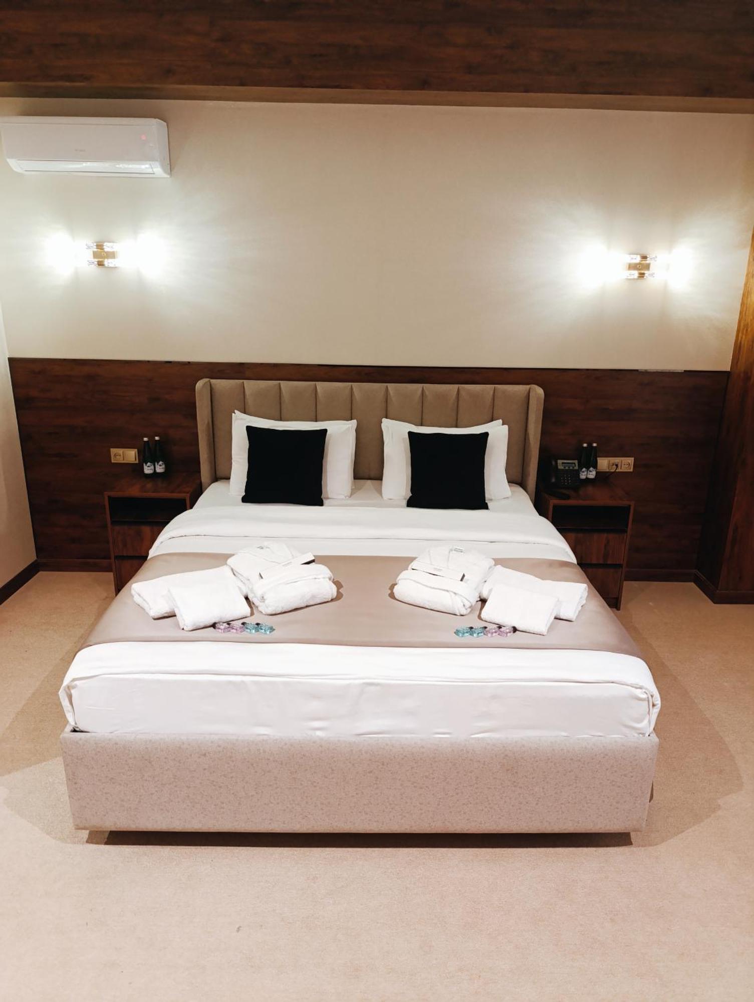 Grand Karavan Hotel Tashkent Exterior foto